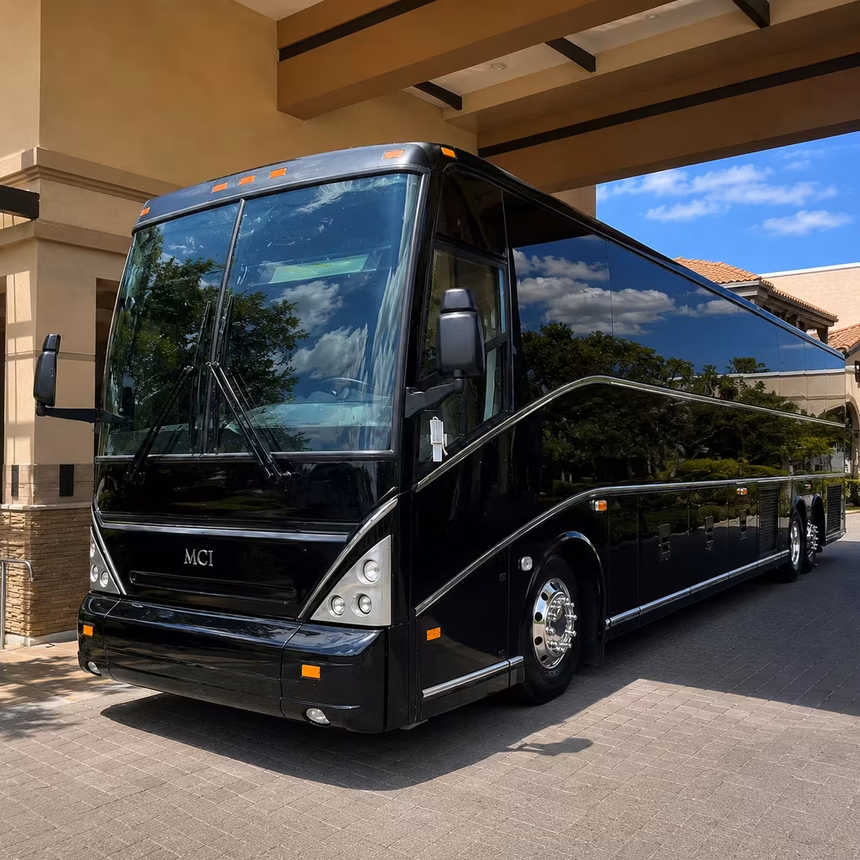 south fulton airport and cruise shuttle buses
