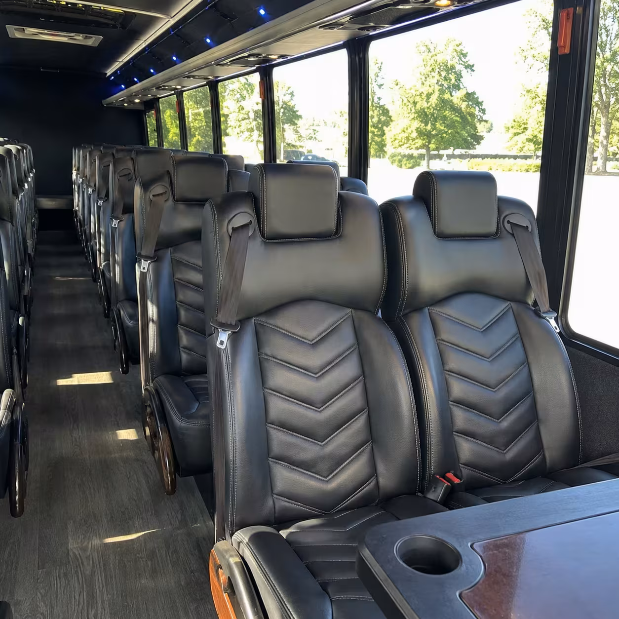 south fulton minibus rentals for elementary and middle schools