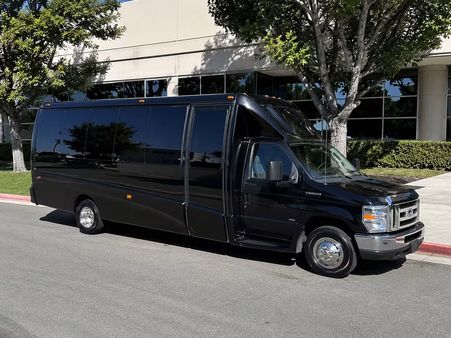 south fulton party buses for concert nights and festivals
