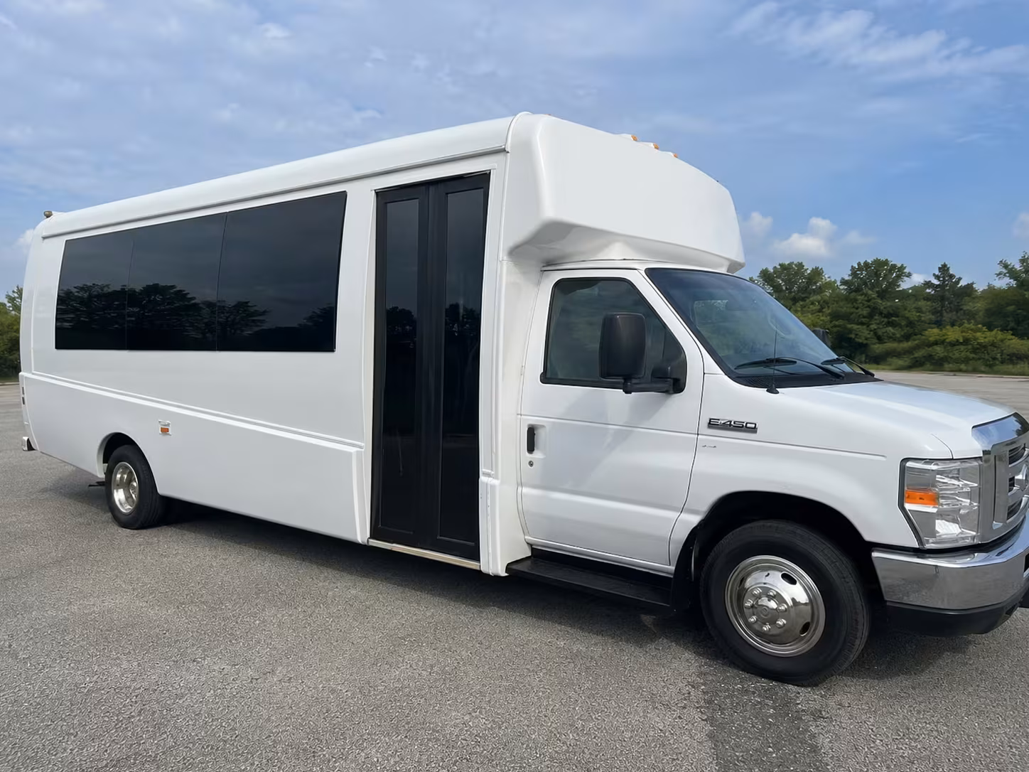south fulton prom party buses with lights sound and a bar